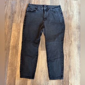 Judy Blue black denim Jean boyfriend fit, 20W, non-distressed.